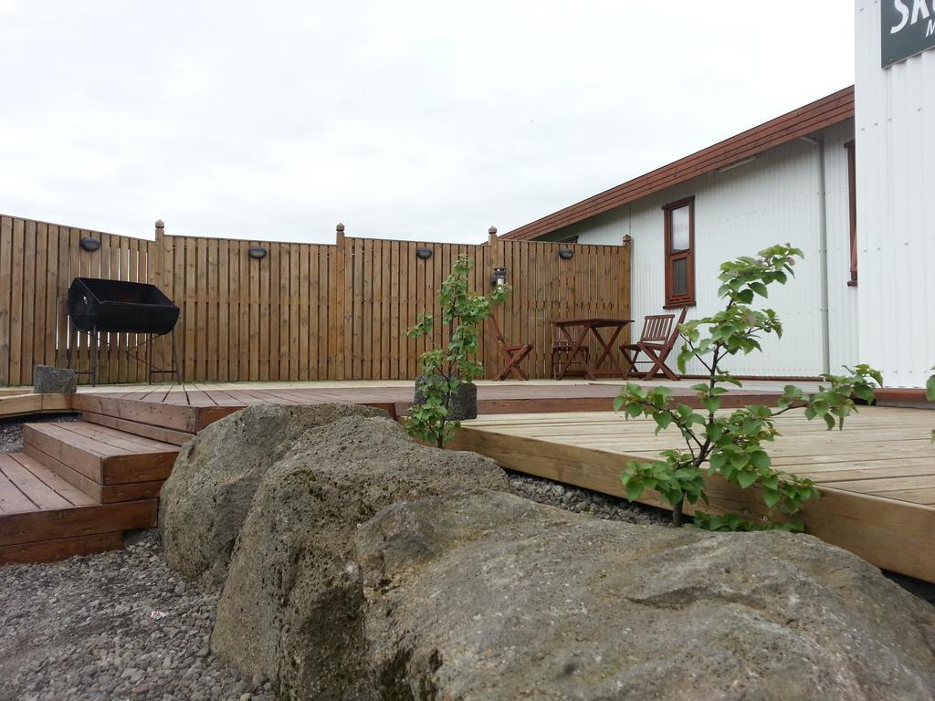 Skalinn Between Gullfoss And Geysir - Myrkholt Farm Haukadalur Exterior photo