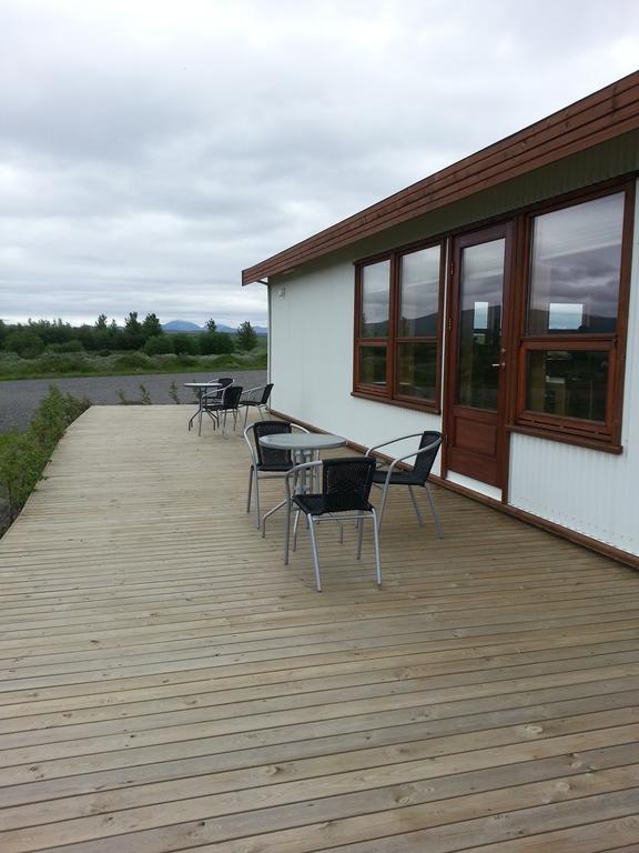 Skalinn Between Gullfoss And Geysir - Myrkholt Farm Haukadalur Exterior photo