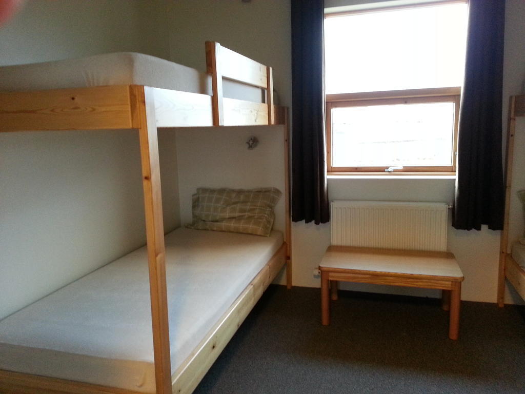 Skalinn Between Gullfoss And Geysir - Myrkholt Farm Haukadalur Room photo