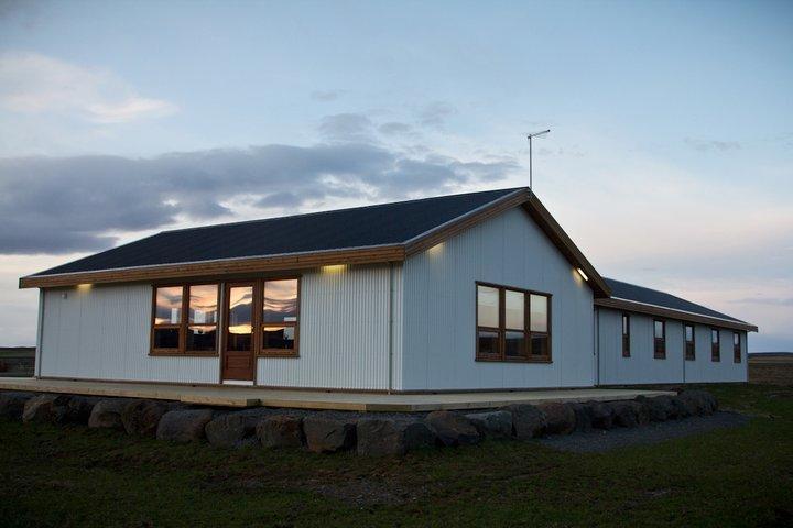 Skalinn Between Gullfoss And Geysir - Myrkholt Farm Haukadalur Exterior photo